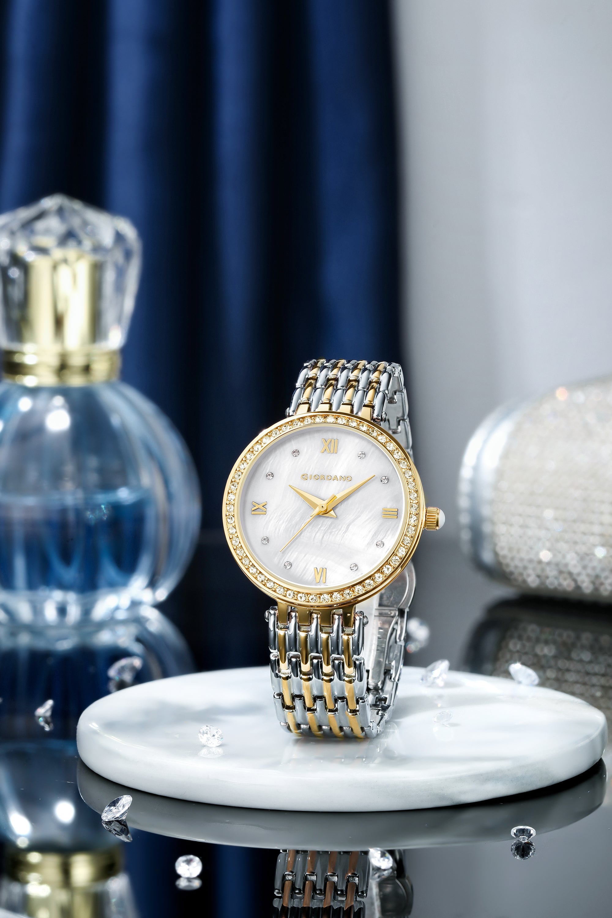 Giordano Analog Watch for Women with Stainless Steel Strap and Crystal Embellished Bezel, Roman Numerals | A2060-55